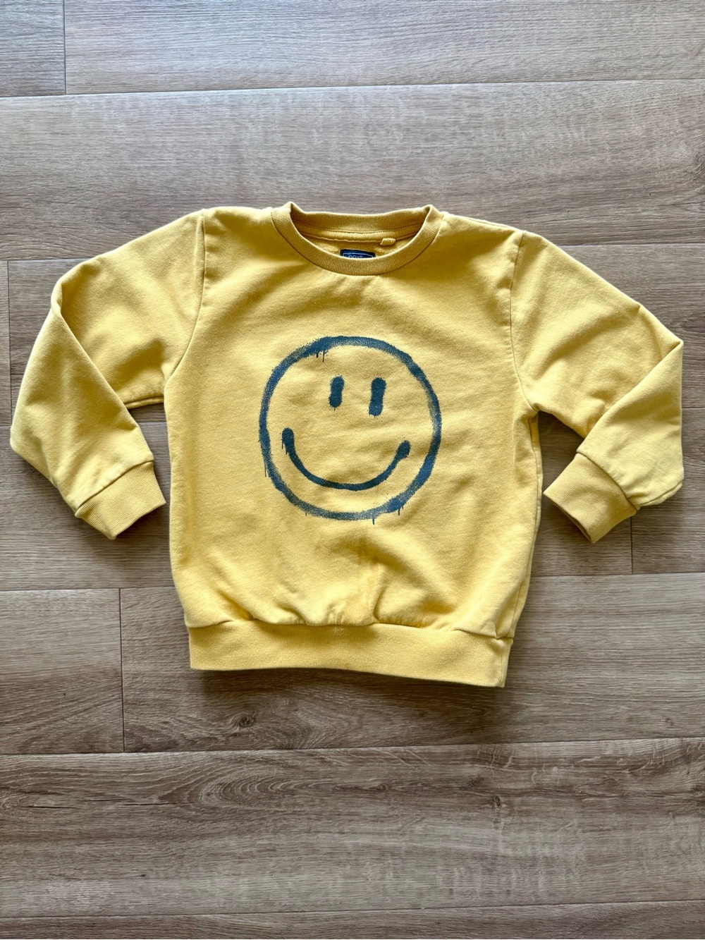 😊 NEXT Yellow Smiley Sweatshirt – Size 5–6 Years